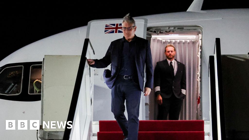 Starmer arrives in Egypt ahead of summit on Gaza peace plan
