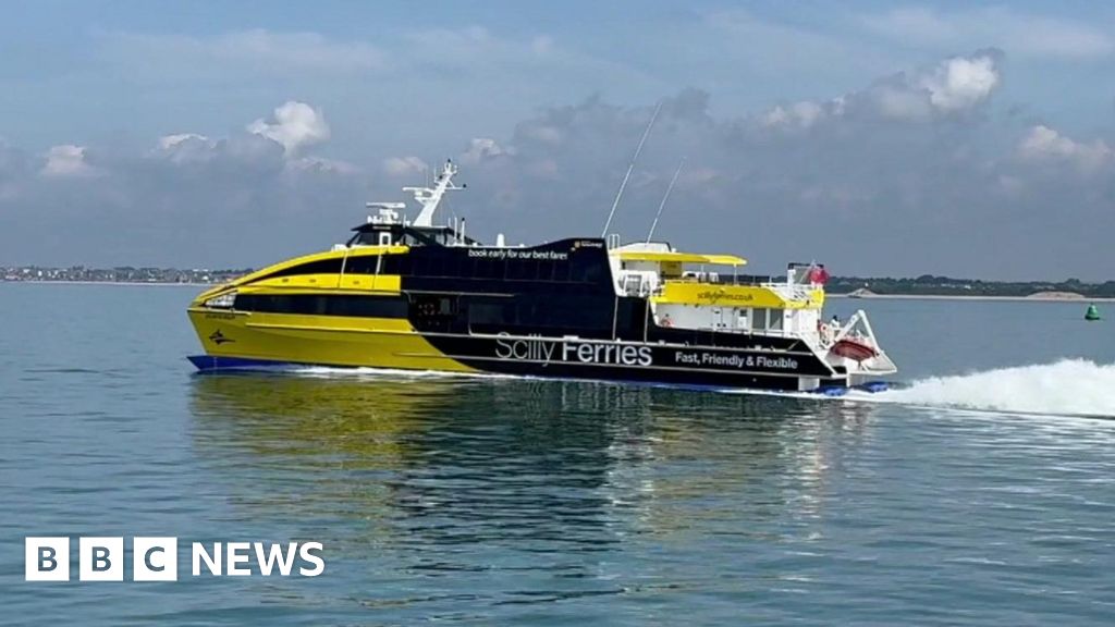 Scilly ferry service