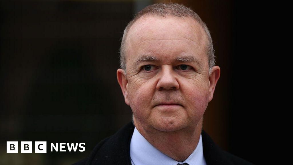 Ian Hislop’s taxi 'shot at near Private Eye office'