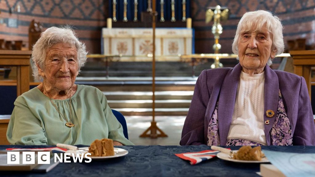 VE Day: 101-year-old WW2 codebreakers reunite for anniversary