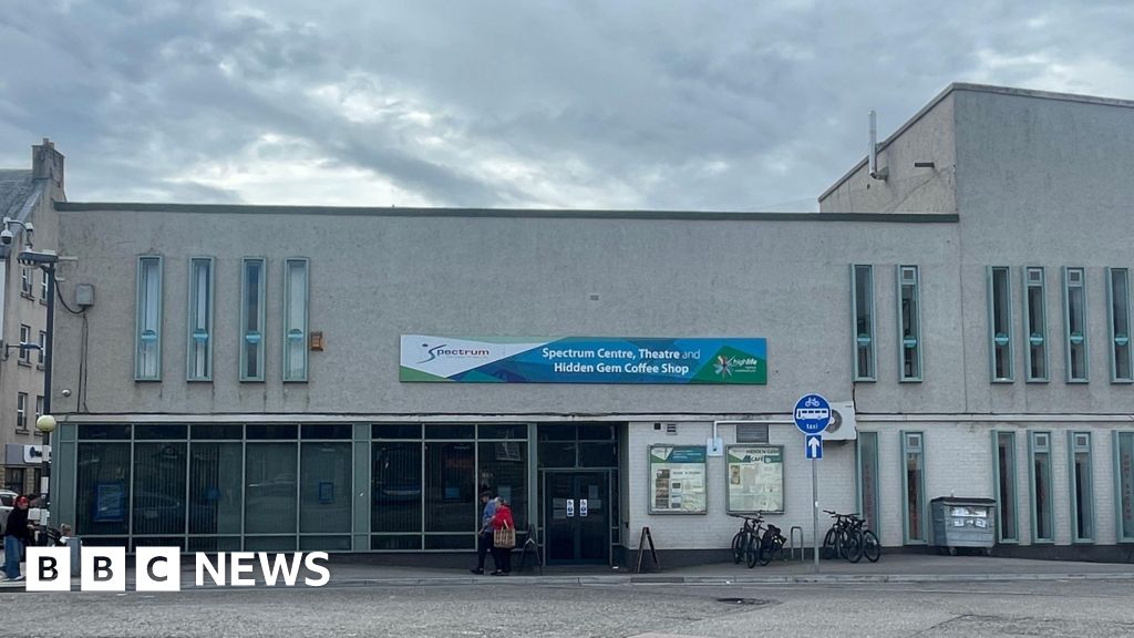 Council to look at future use of Spectrum Centre