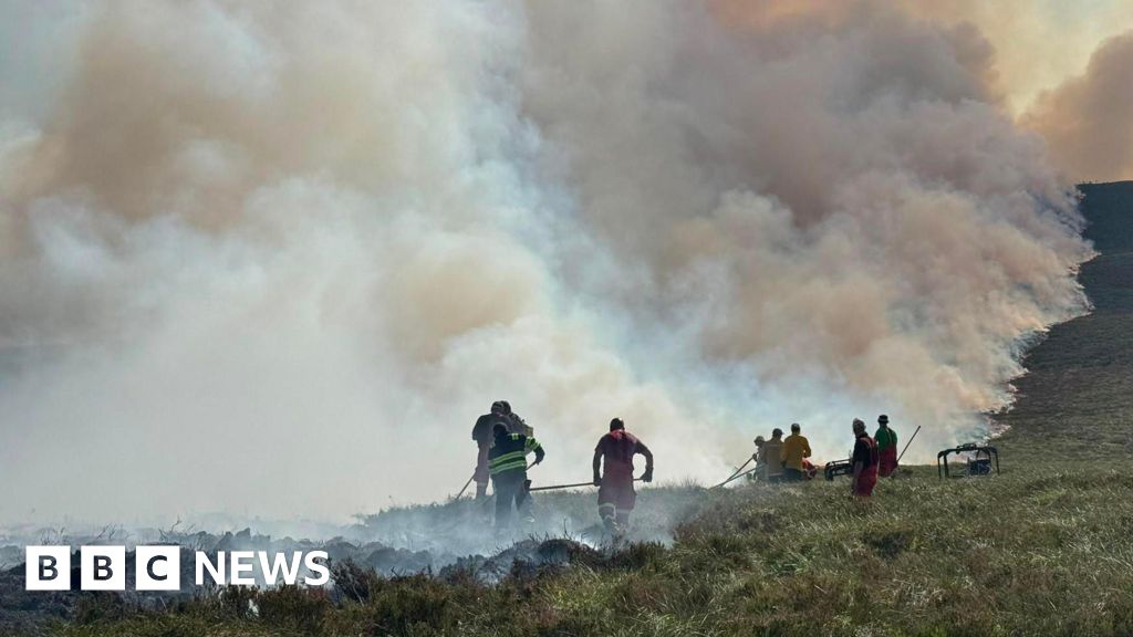 Crews making 'really significant' progress tackling Cairngorms wildfire