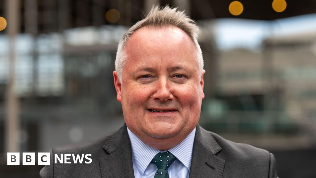 Tories launch Welsh election campaign promising lower taxes