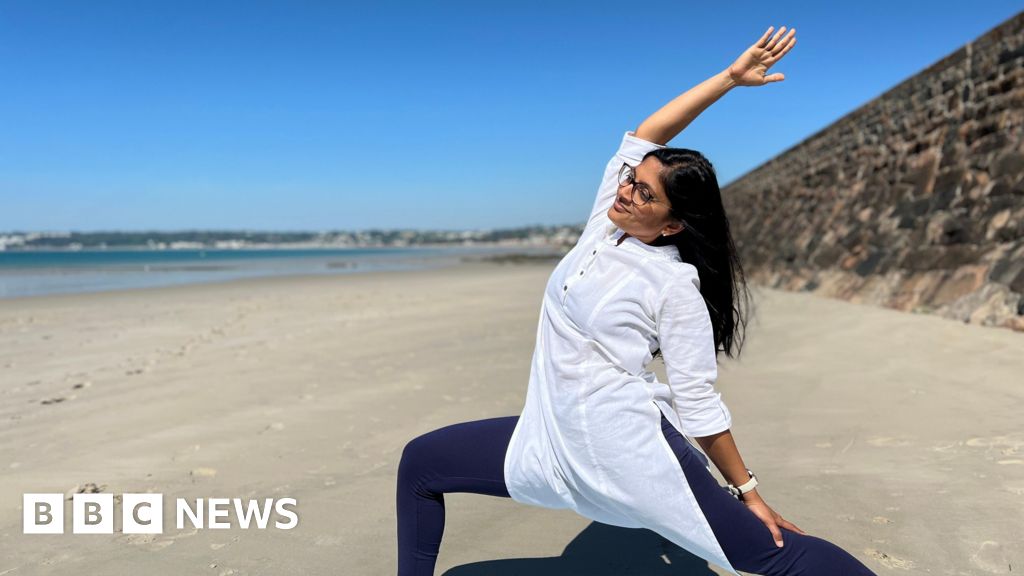 Rashmi Singhal leading a yoga session