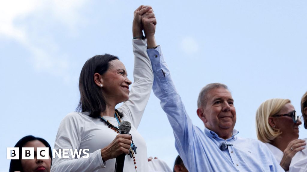 Venezuela offers reward for candidate's arrest