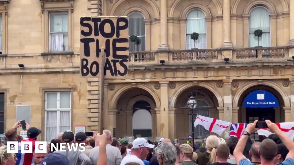 How asylum hotels are viewed by communities in Hull