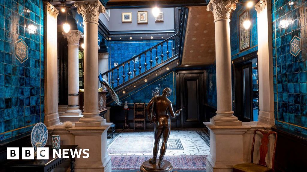 'Private palace of art' marks 100 years as museum