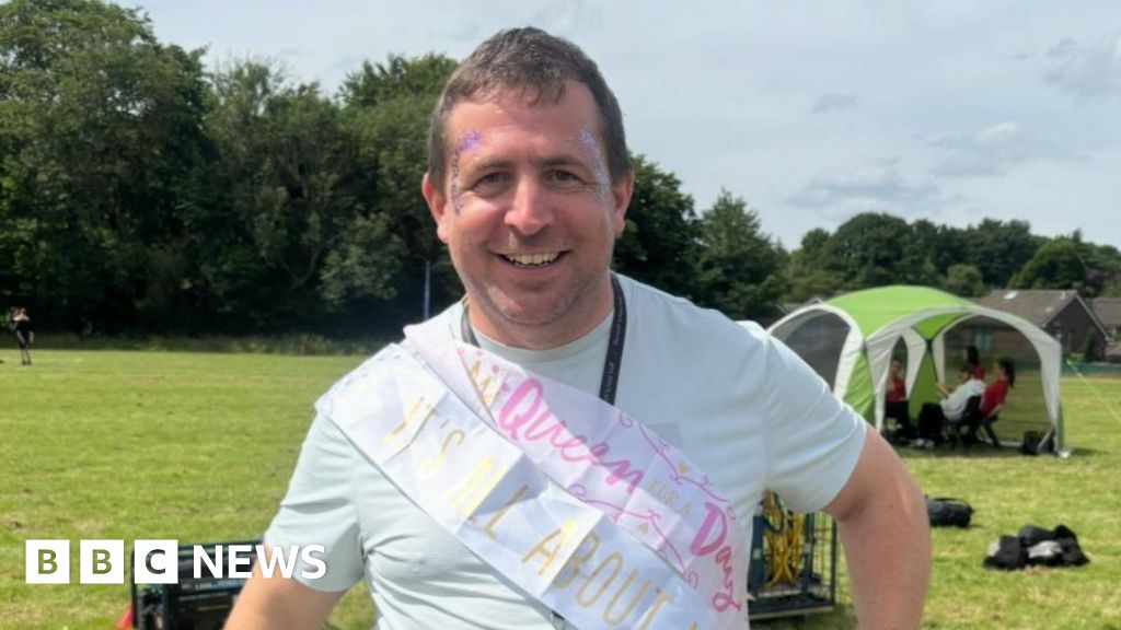Tributes to ‘wonderful’ Stockport teacher and rugby coach, 45 | Manchester News Tributes to ‘wonderful’ Stockport teacher and rugby coach, 45 | Manchester News