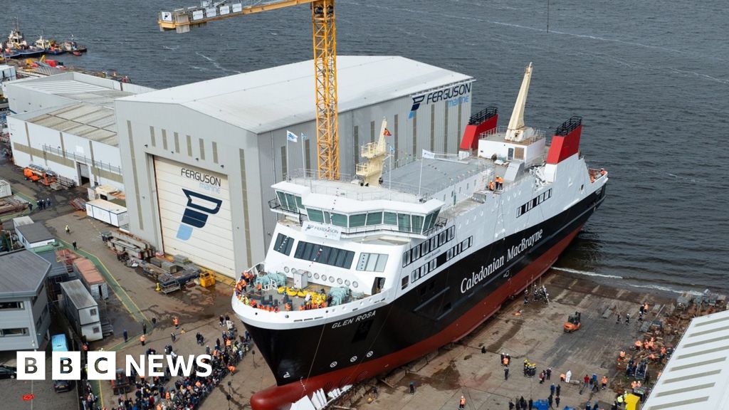 Troubled Fergusons shipyard given £14m – but no ferry contract