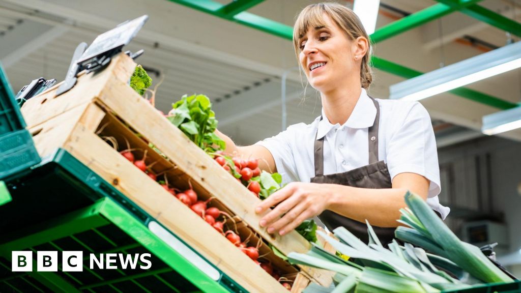 New workers’ rights will cost firms £5bn a year, government says