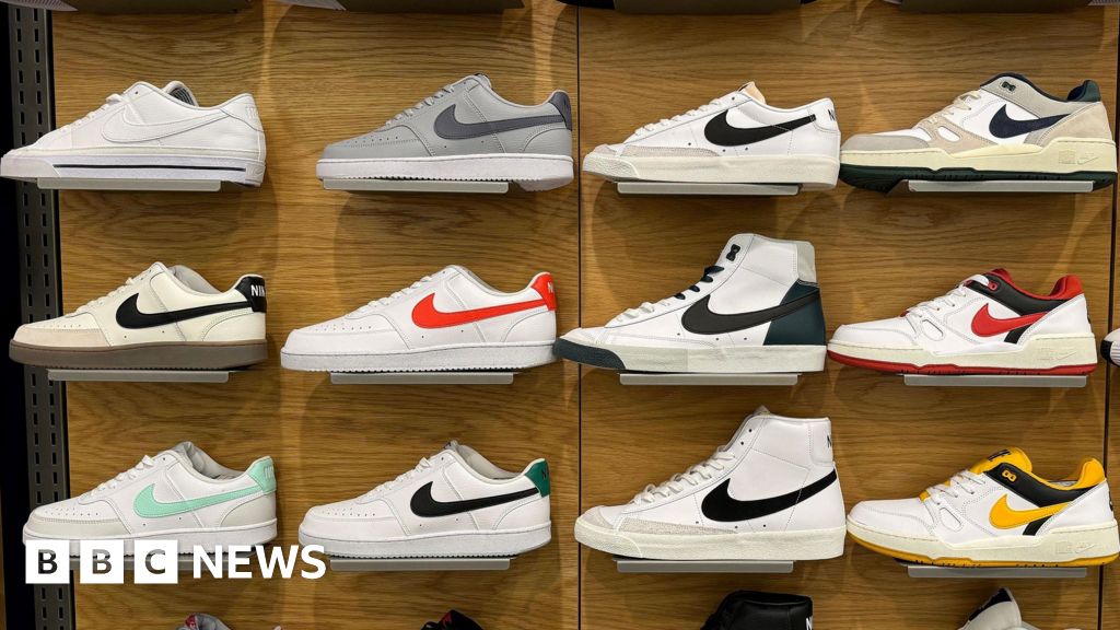 Nike's Quarterly Revenue Drops 10%: Slower Online Sales and Macro Uncertainty in Greater China Impact Performance