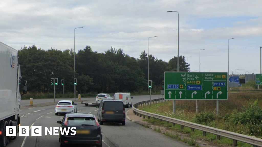 East Midland Airport Passengers Warned About Motorway Roadworks