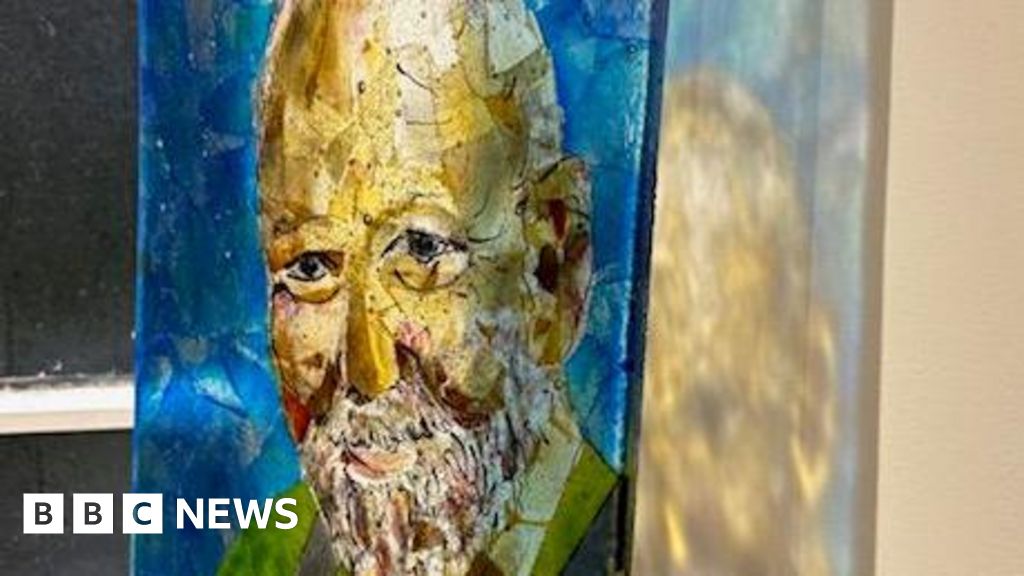 Portrait depicts 'unsung hero' in over 60s Manx display