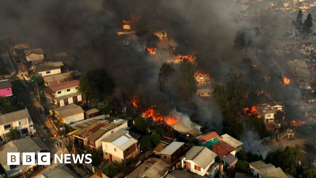 Чили арестува пожарникар за пожар, убил 137