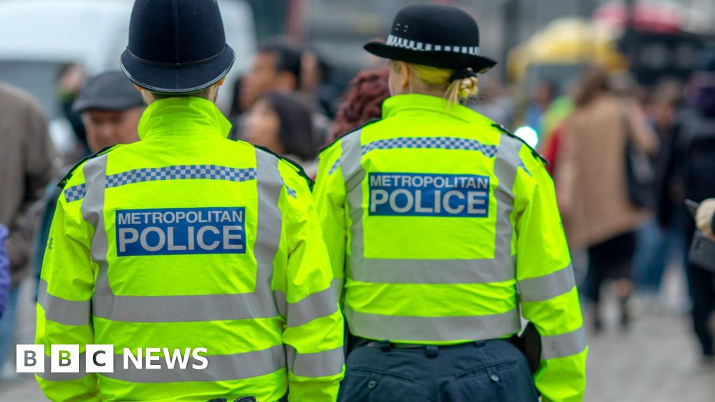 Met Police says it will no longer investigate non-crime hate incidents