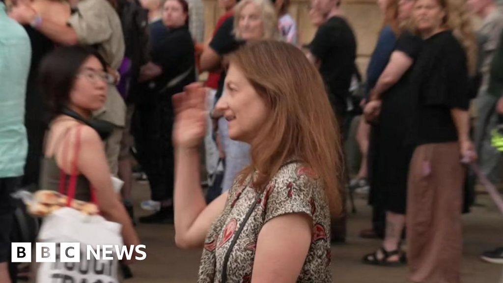 Cambridge vice-chancellor heckled at vigil for former professor Jason Arday amid plagiarism row