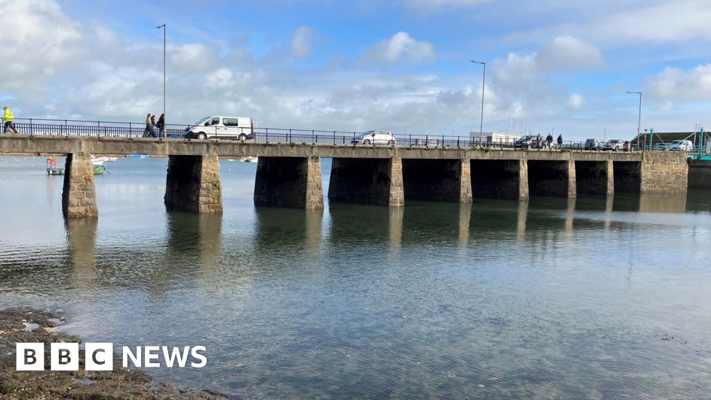 Businesses concerned over Ross Bridge closure