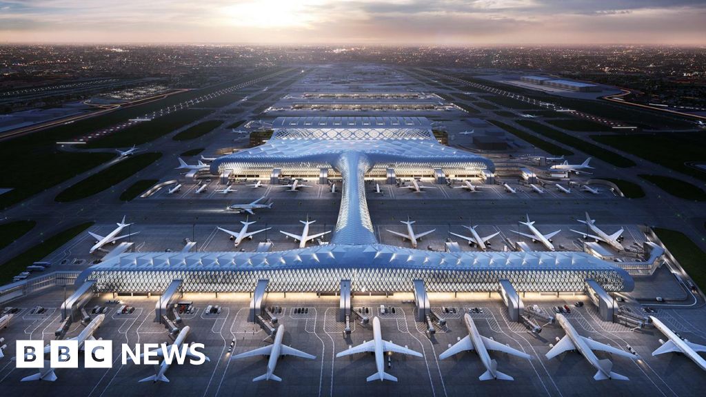 Hotel tycoon reveals Heathrow expansion proposal