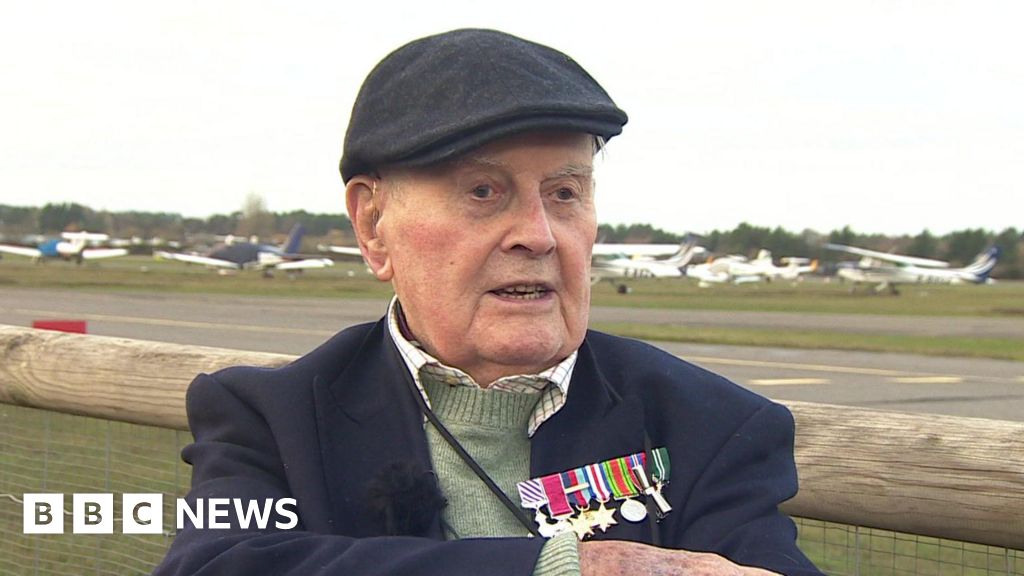 WW2 veteran recalls life-saving fog dispersal system at Blackbushe