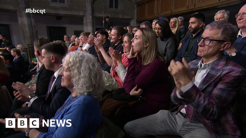 Moment Question Time audience claps as they react to news