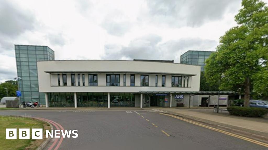 Lymington Hospital closed following overnight flooding