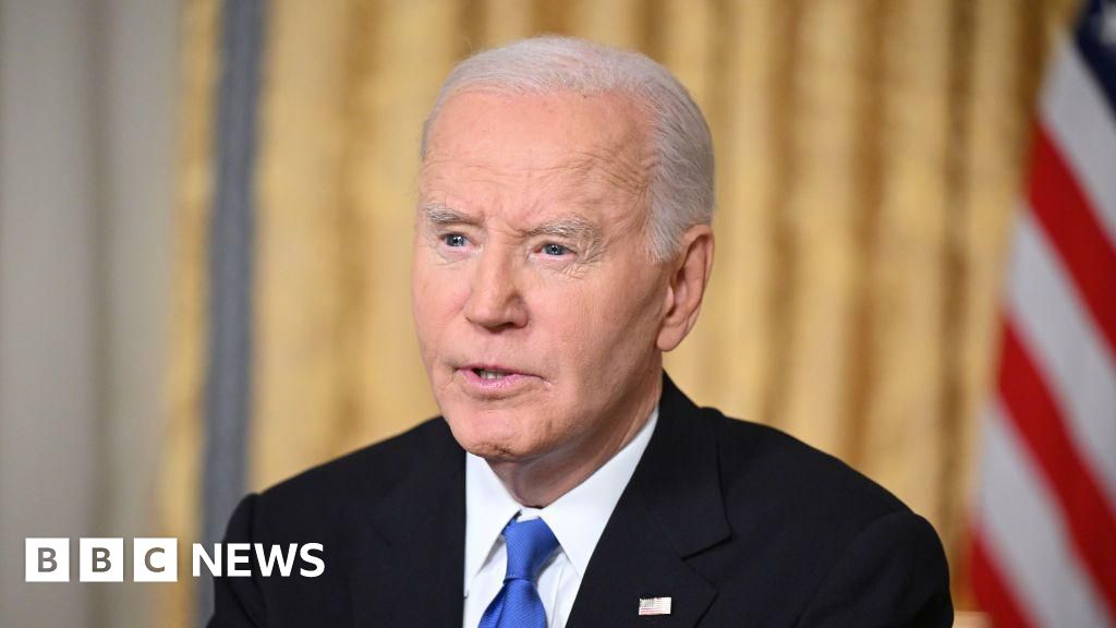 Trump mengatakan dia mencabut izin keamanan Biden