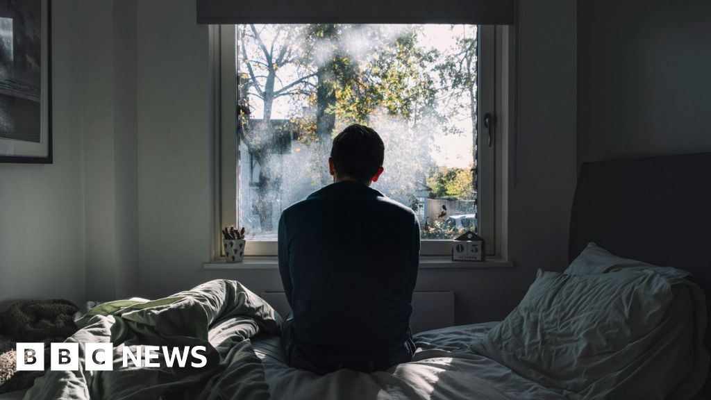 Instagram users angry and confused as Meta overturns yet more account bans