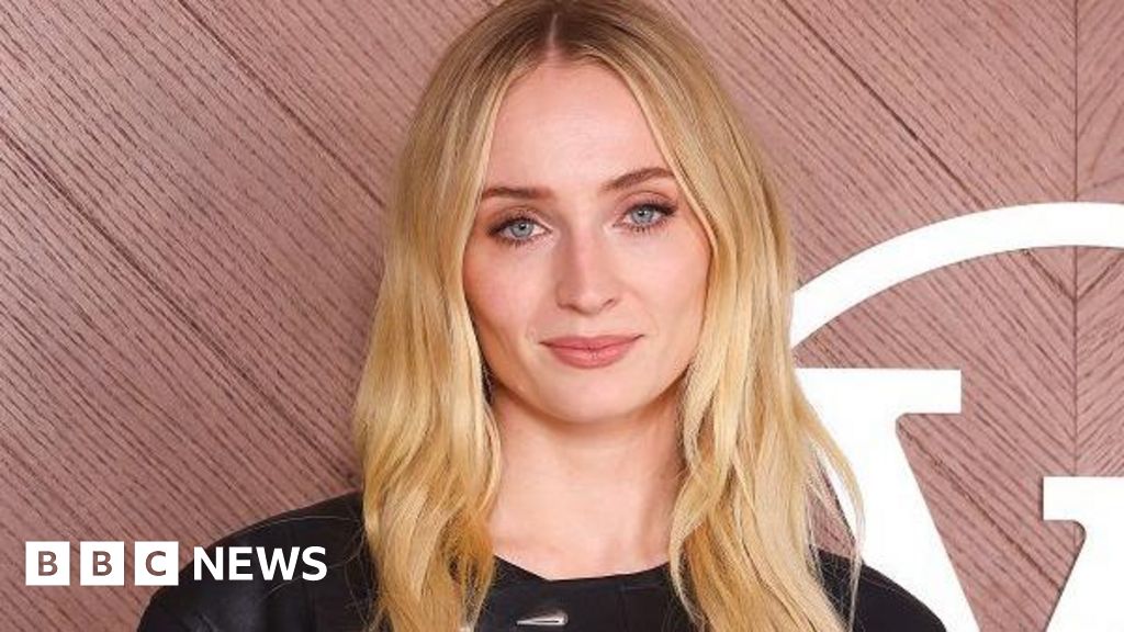 Sophie Turner to play Lara Croft in Tomb Raider series