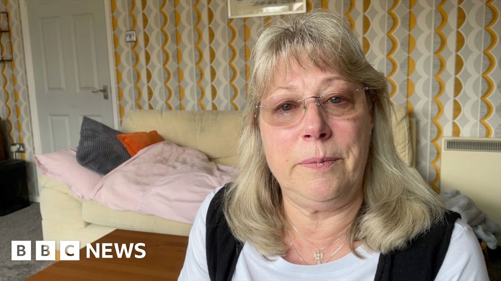 'I'm sofa-surfing at 66 - now I'm a nervous wreck'