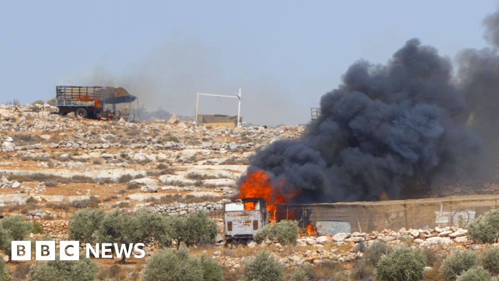 BBC witnesses settlers attack on Palestinian farm in West Bank