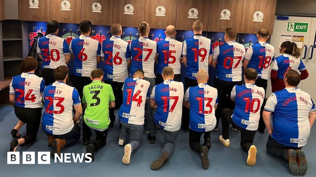 Blackburn Rovers Dads FC for grieving fathers wins community award