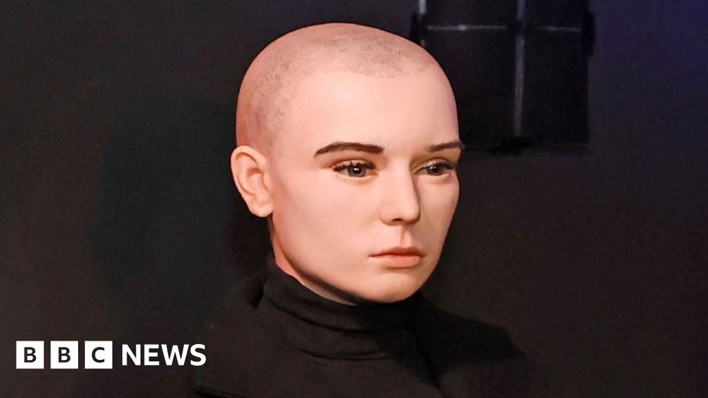Dublin wax museum removes Sinéad O’Connor figure after criticism