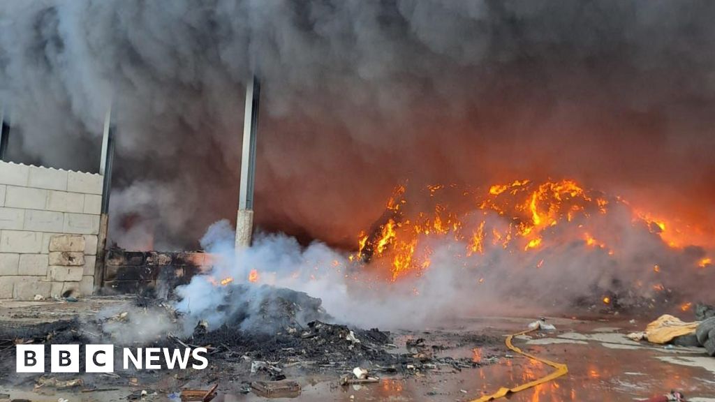 Edmonton: Fire crews called to 500 tonnes of burning waste