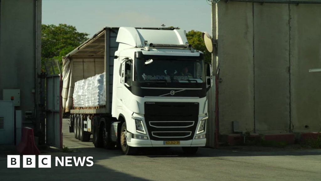 BBC sees Gaza aid inspection area at Israeli crossing