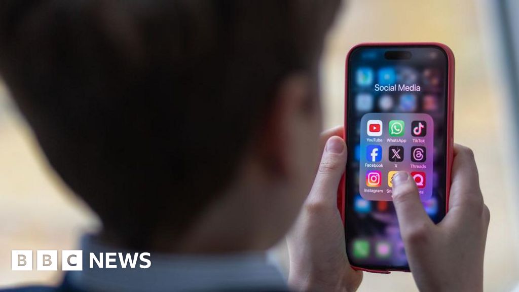 'School wars' social media trend prompts warnings