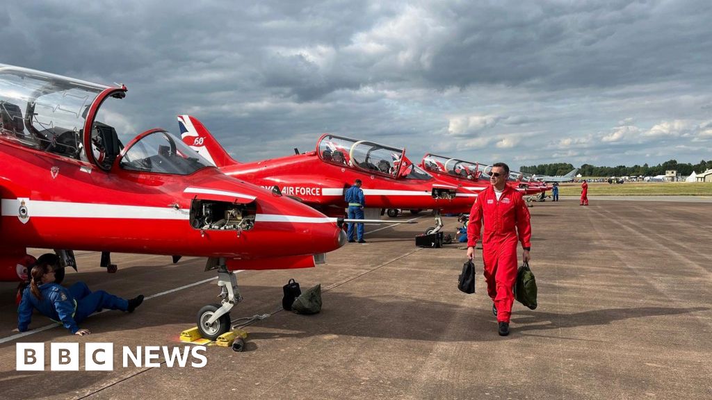 Royal International Air Tattoo attendees enjoy the sun on day one - BBC ...