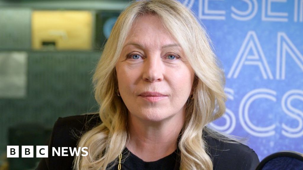 Kirsty Young reveals 'loneliness' of chronic pain