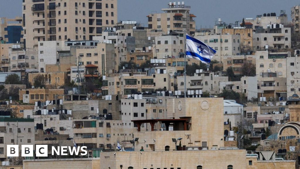 'We are not protected' says Hebron mayor as Israel expands West Bank control