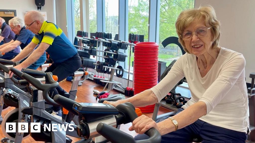 Parkinson's patients welcome cycling sessions