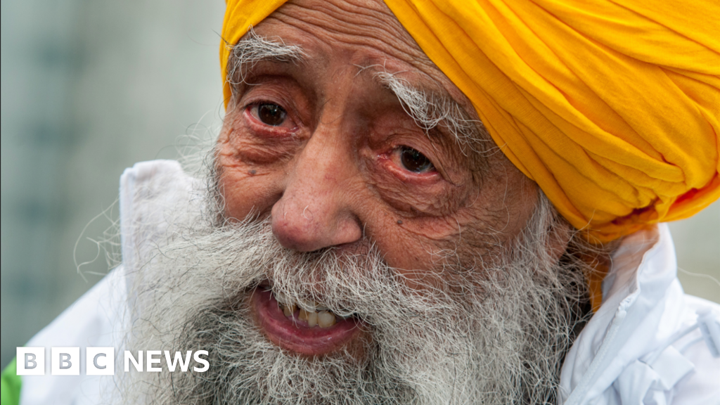 Fauja Singh, world’s ‘oldest’ marathon runner, dies at 114 in hit-and-run