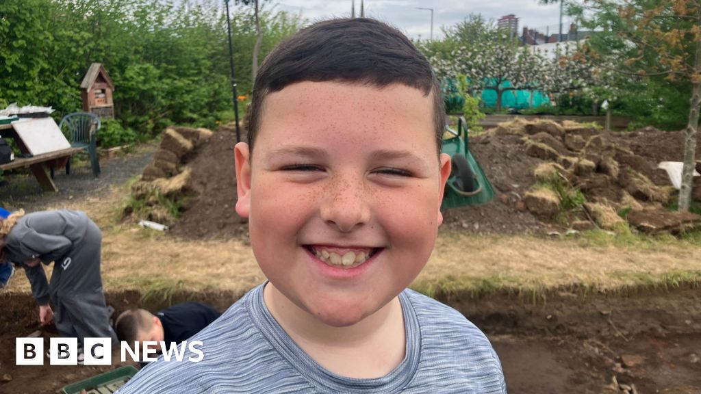 Belfast: Schoolchildren discover lost 'Italy' beneath their feet