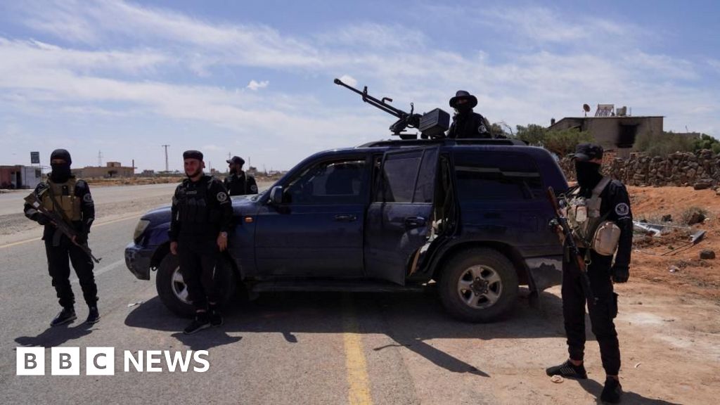 Sectarian clashes in Syria leave at least 30 dead and scores injured thumbnail