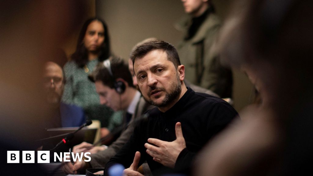 Mineral deal ‘ready to sign’, says Zelensky