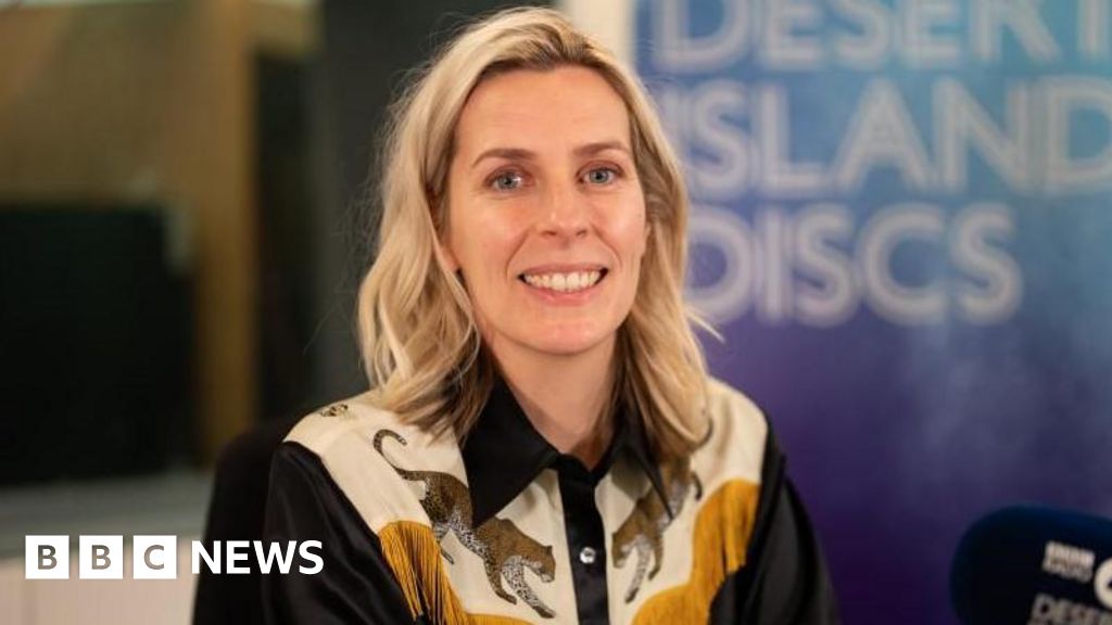Sara Pascoe says people who go through IVF 'should be so proud'
