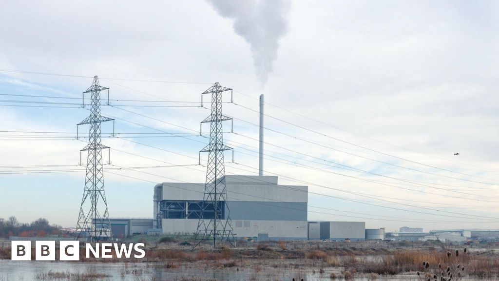 Croydon incinerator broke pollution limits 916 times in two years - BBC