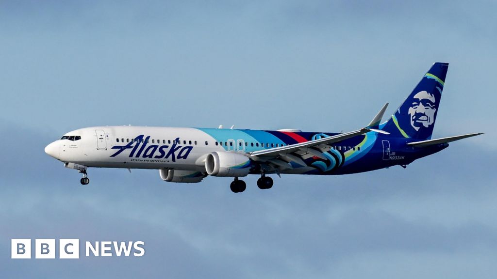 Off-duty pilot pleads guilty to trying to crash Alaska Airlines jet
