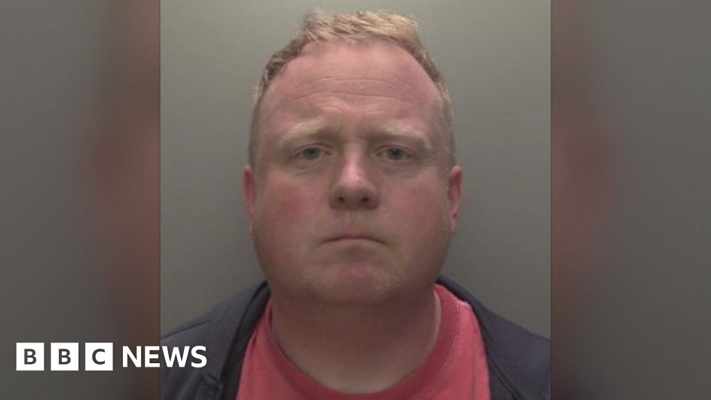 Robert Bush admits offences in Hull Legacy funeral home probe