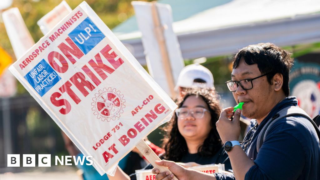 Boeing withdraws 30% pay rise offer to striking staff