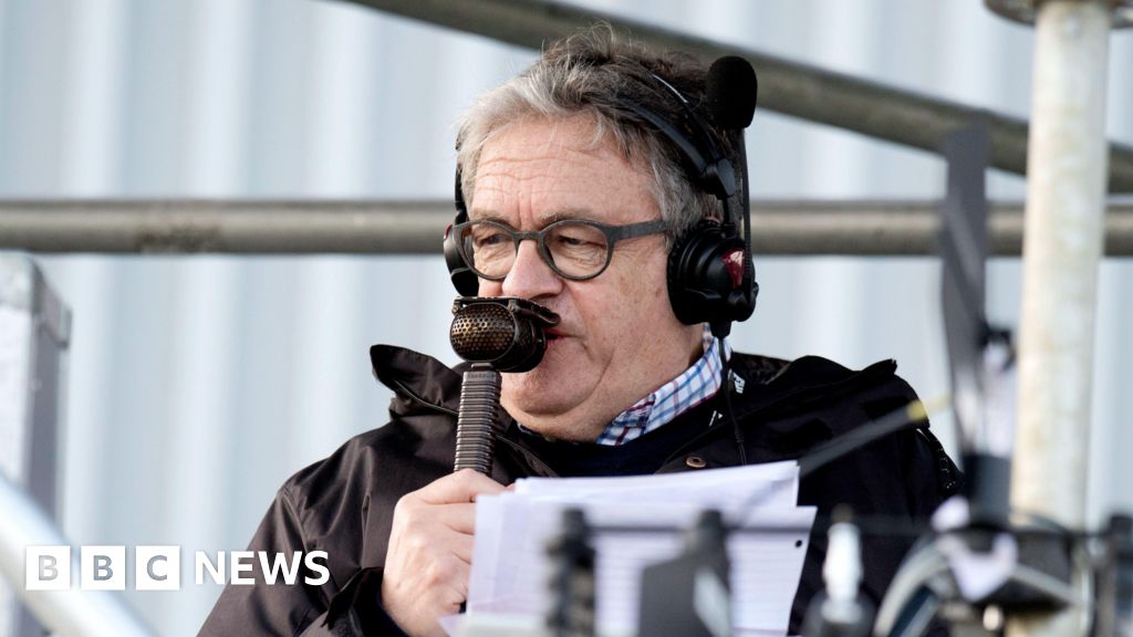 Bloxham hockey commentator honoured for services to media