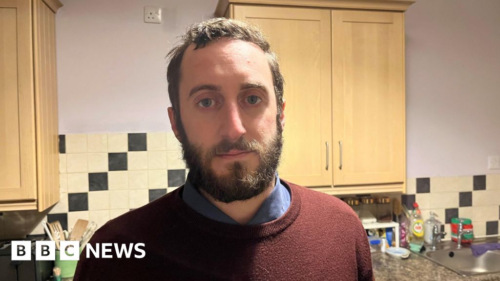 Payouts for hundreds more paper mill workers over dismissals BBC News